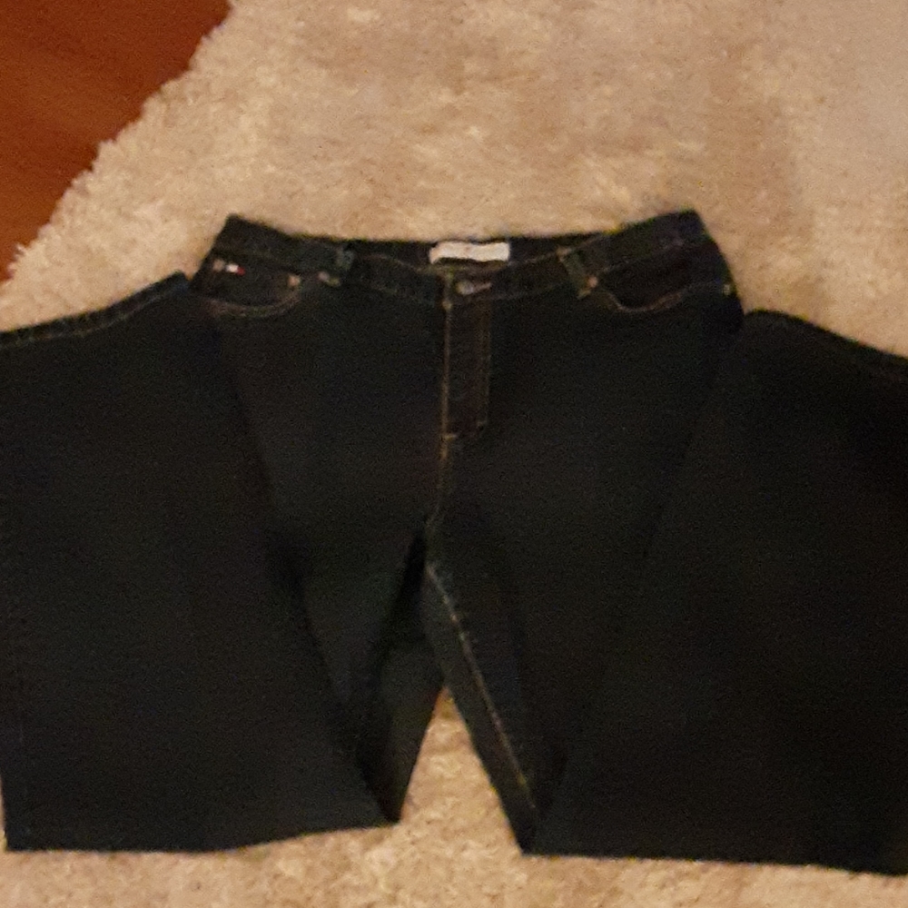 Tommy Hilfiger 100% cotton blue jeans Classic 5 pocket style size 16 Excellent…